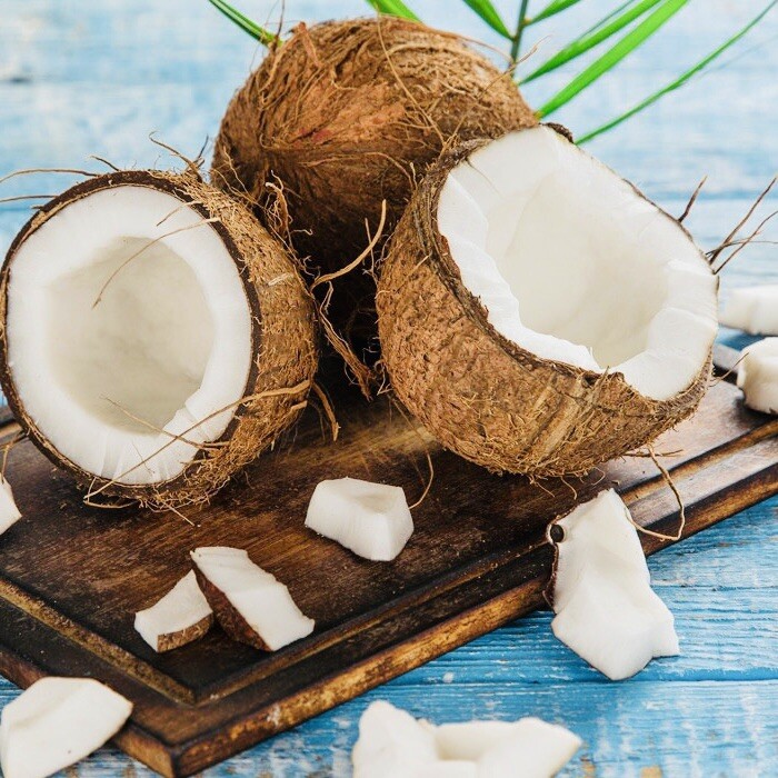 (6 PACK) FRESH WHOLE COCONUT HAND PICKED FRESH HARVEST FREE SHIPPING