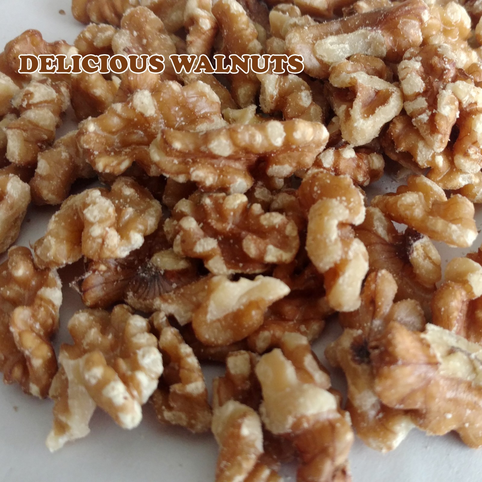 Fresh Walnuts halves and pieces Raw no shell Bulk DELICIOUS !