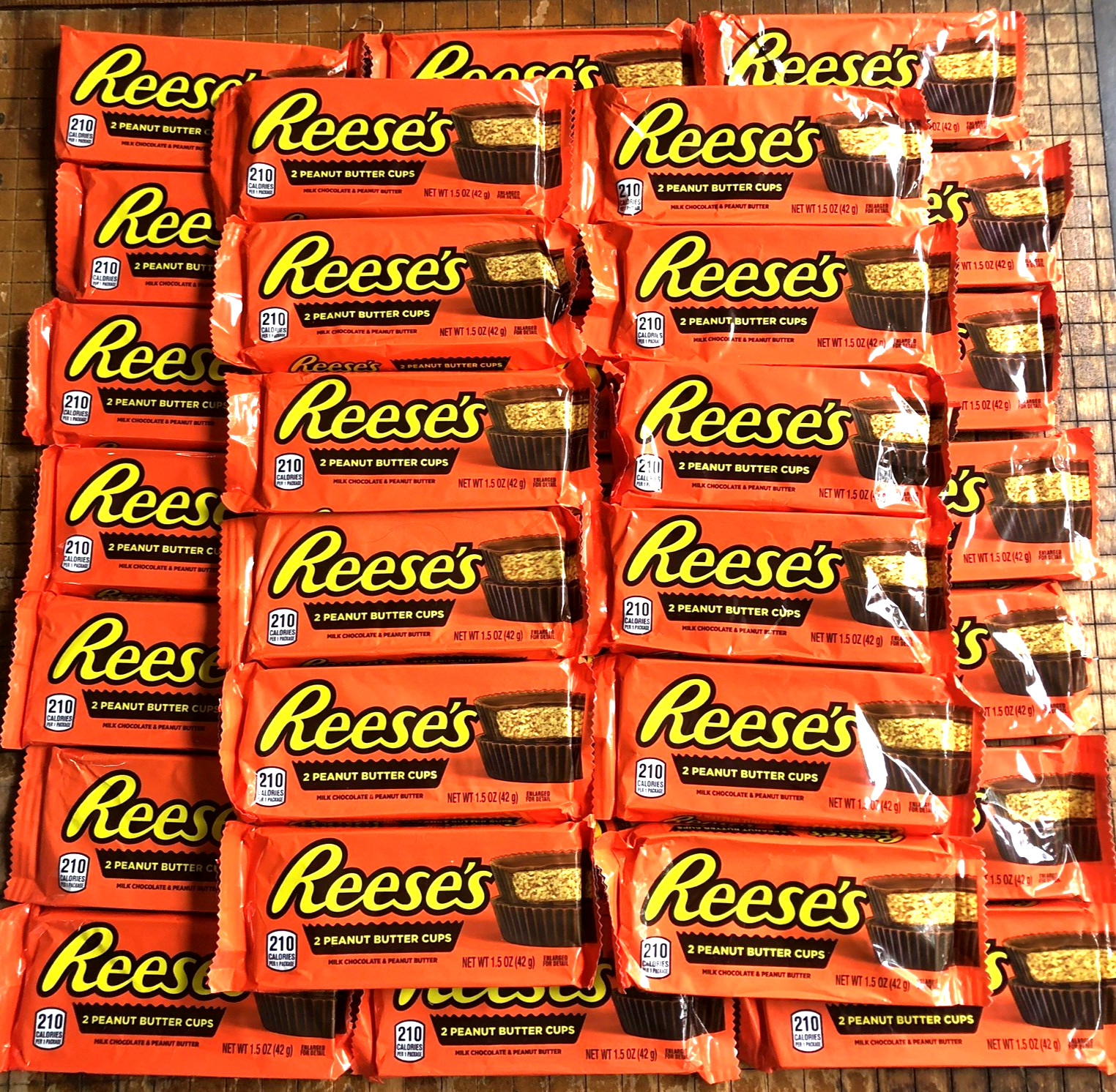 Reese’s MILK CHOCOLATE & PEANUT BUTTER CUPS 2 cups ea pack 1.5 oz ea 33 packs