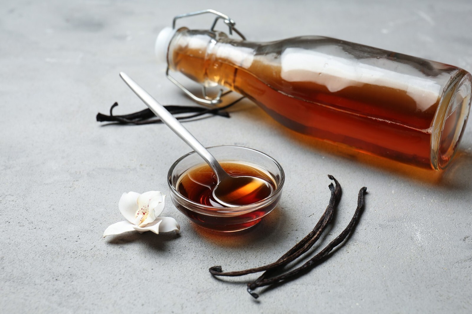 Vanilla Beans ORGANIC 2 POUNDS Grade B GREAT For Extract TWO POUNDS !!
