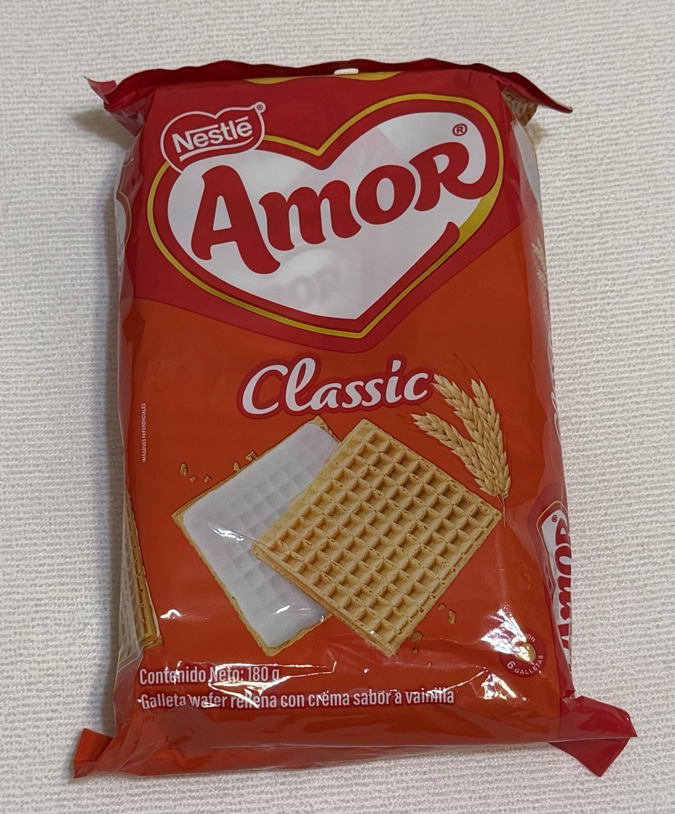 Nestle Amor Galleta Sabor Vainilla (Vanilla Wafer) Product of Ecuador 8 Units