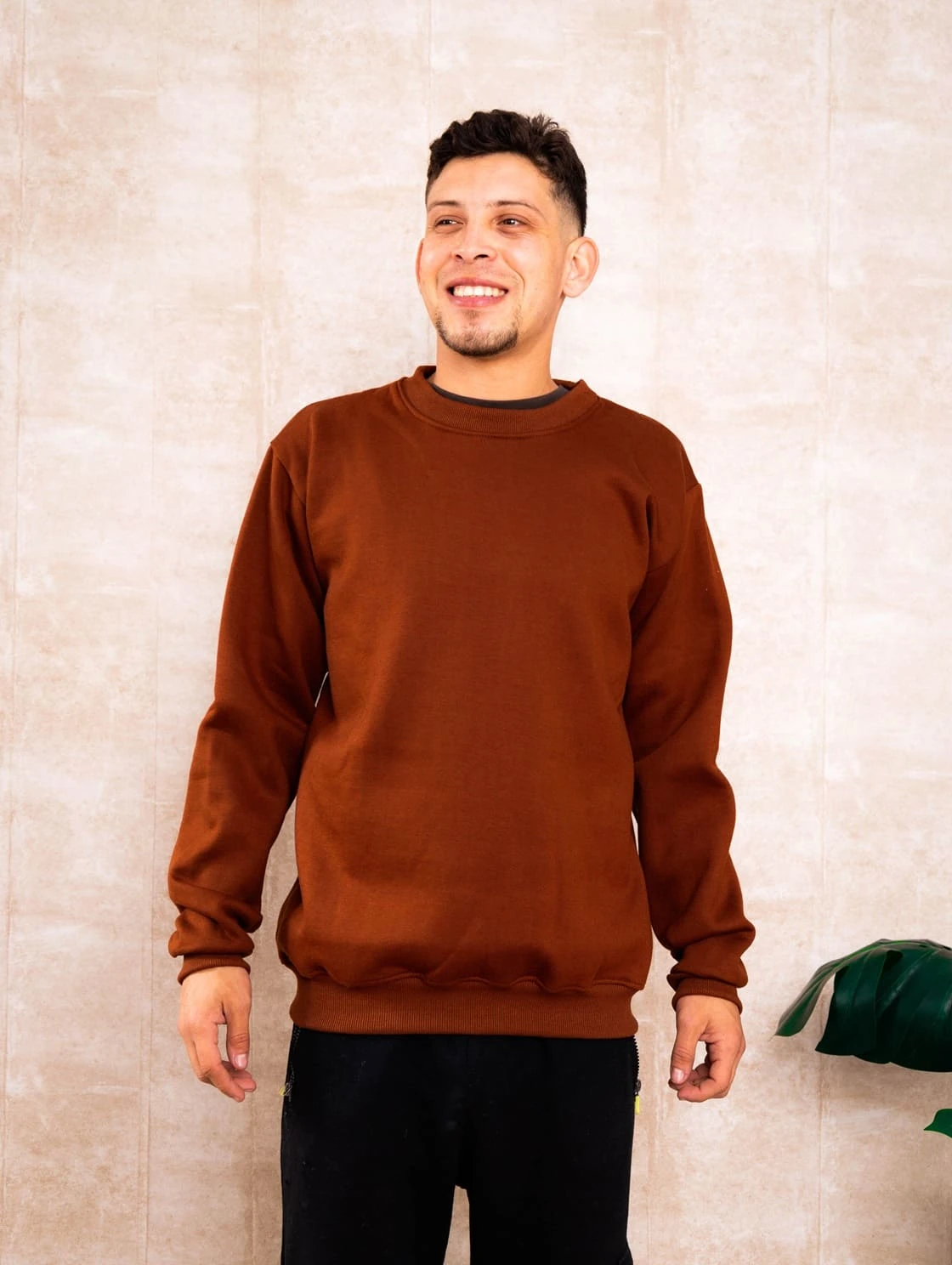 Polera Cuello Redondo Marrón